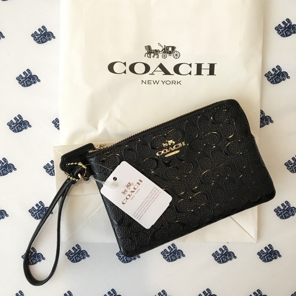 🔴SOLD🔴 Coach wristlet